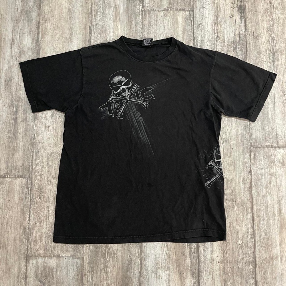 Spiral toxic skull cyber y2k skater t shirt